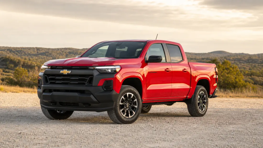 Chevrolet Colorado pickup — bed sizes and tonneau cover fitment