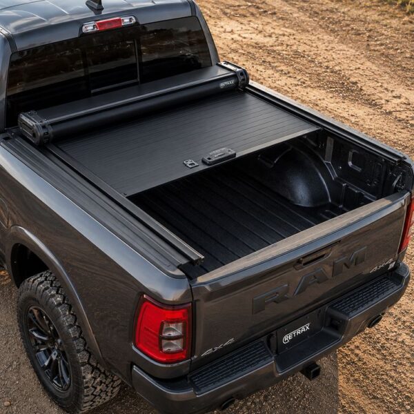 Retractable tonneau covers